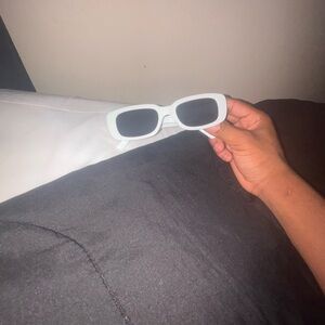 White Glasses with Rectangular Shape and Matte Finish